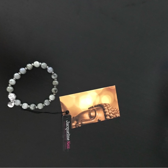 Jacqueline Kent Labradorite stretch Bracelet - Picture 6 of 6